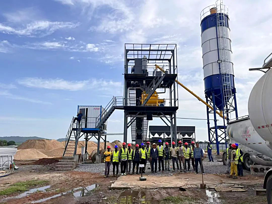 鴻達(dá)重工HZSM混凝土站在多哥共和國(guó)成功投用